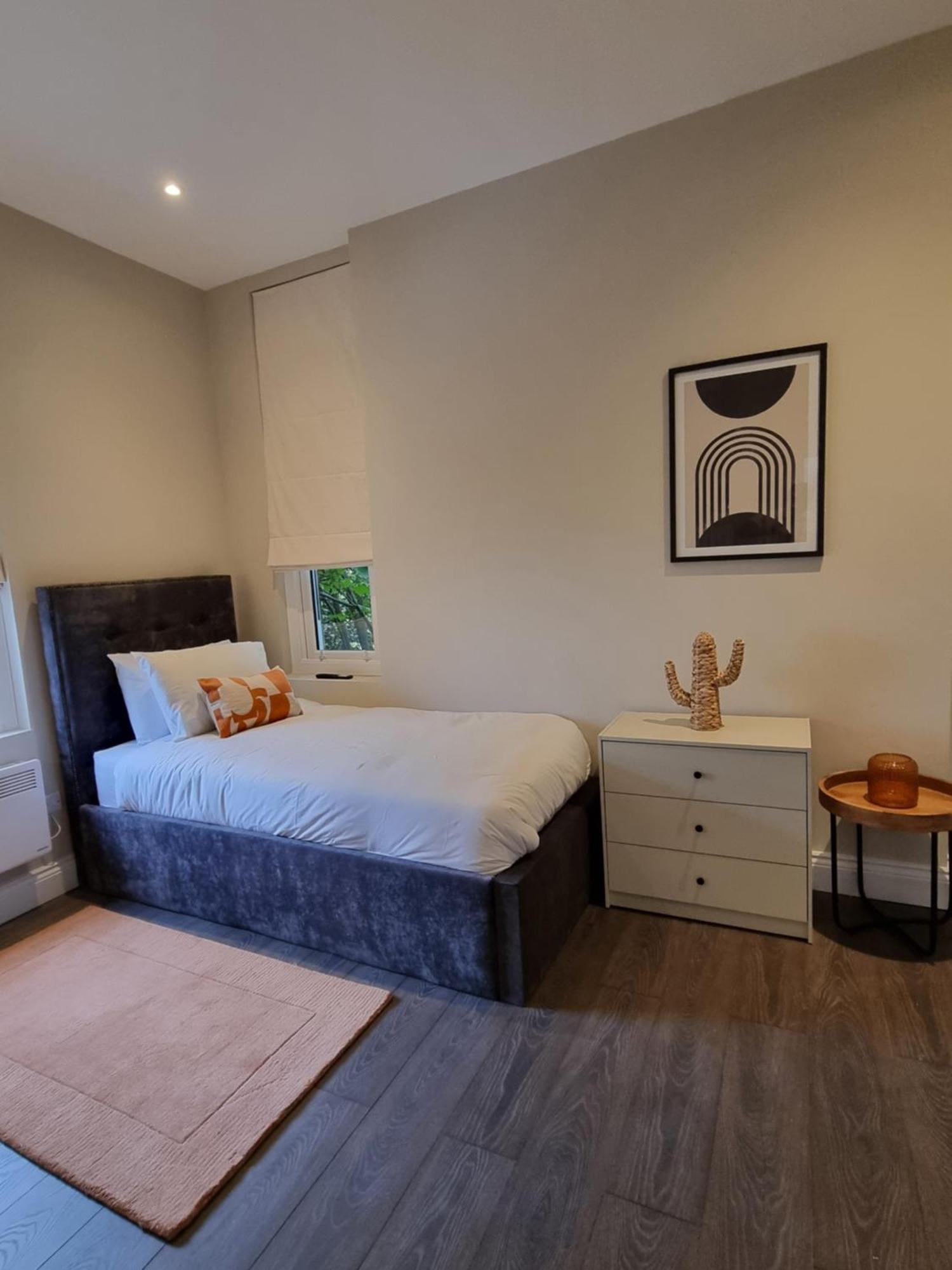 The Ivy Apartments Борнмът Екстериор снимка