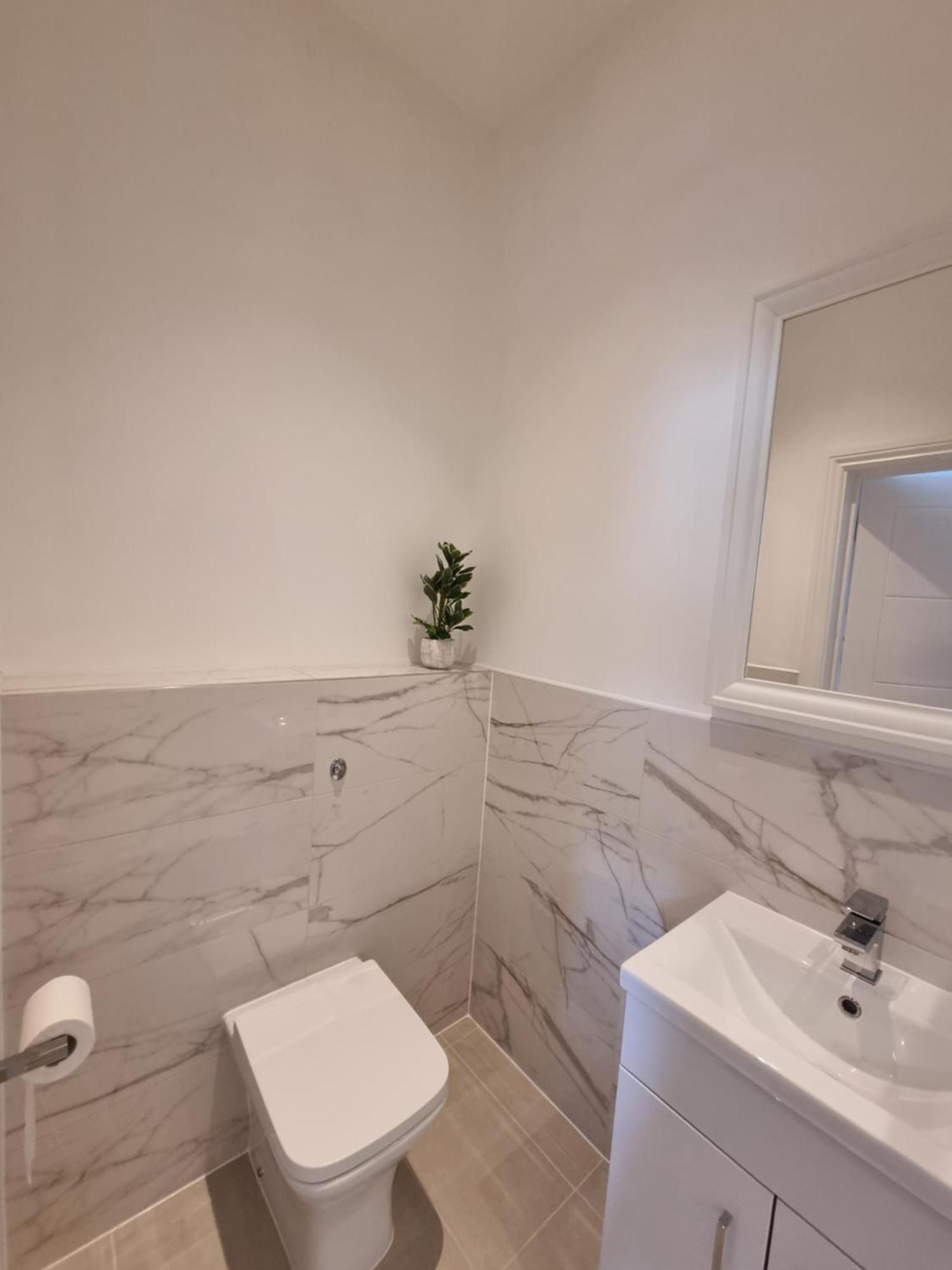The Ivy Apartments Борнмът Екстериор снимка