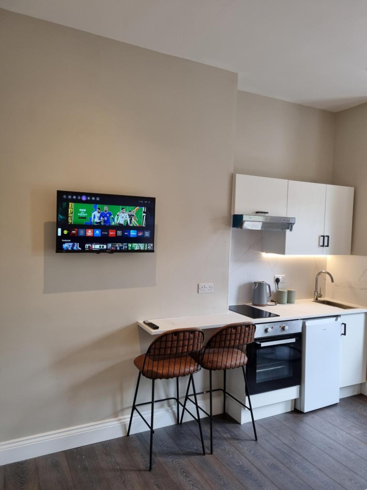 The Ivy Apartments Борнмът Екстериор снимка